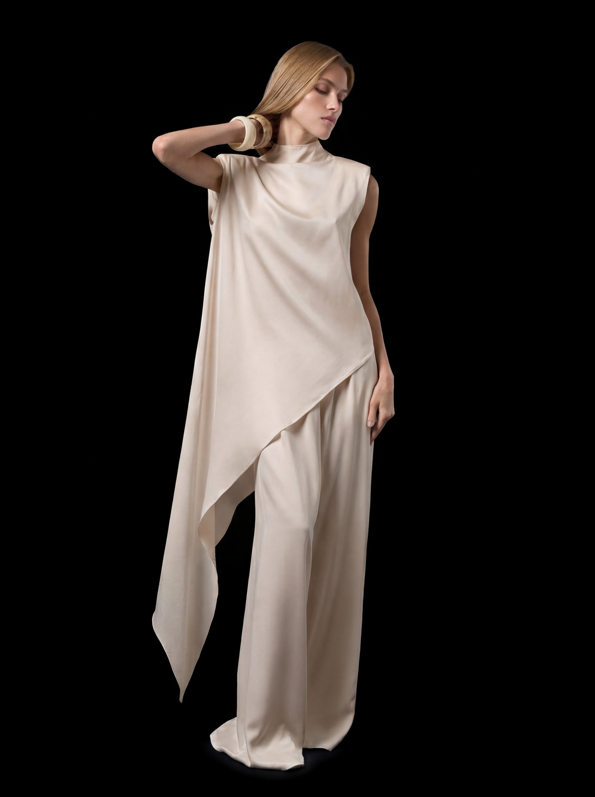 Асимметричный топ шампань